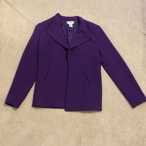 CARMEN  BLAZER Purple size S missing clasp
